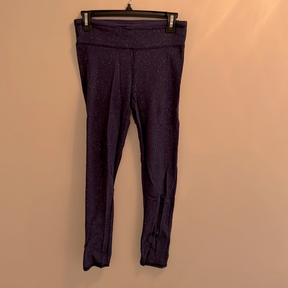 Sparkly aerie navy blue leggings. Not scratchy inside. Size medium